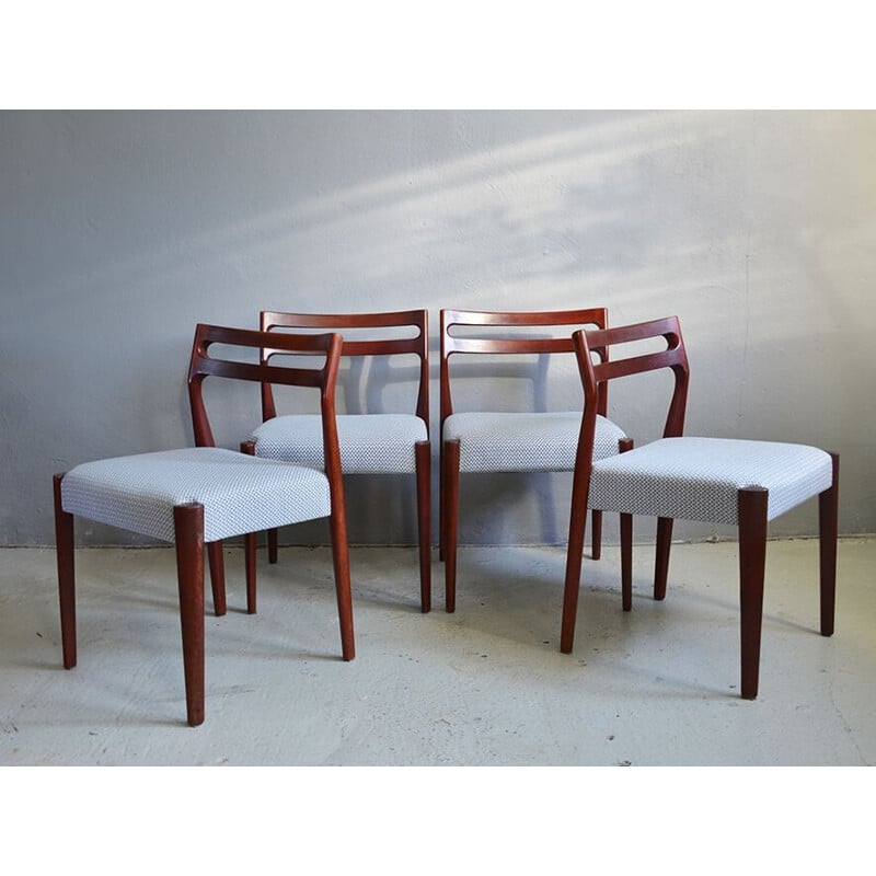 Set of 4 vintage Scandinavian Teak Dining Chairs, 1970s