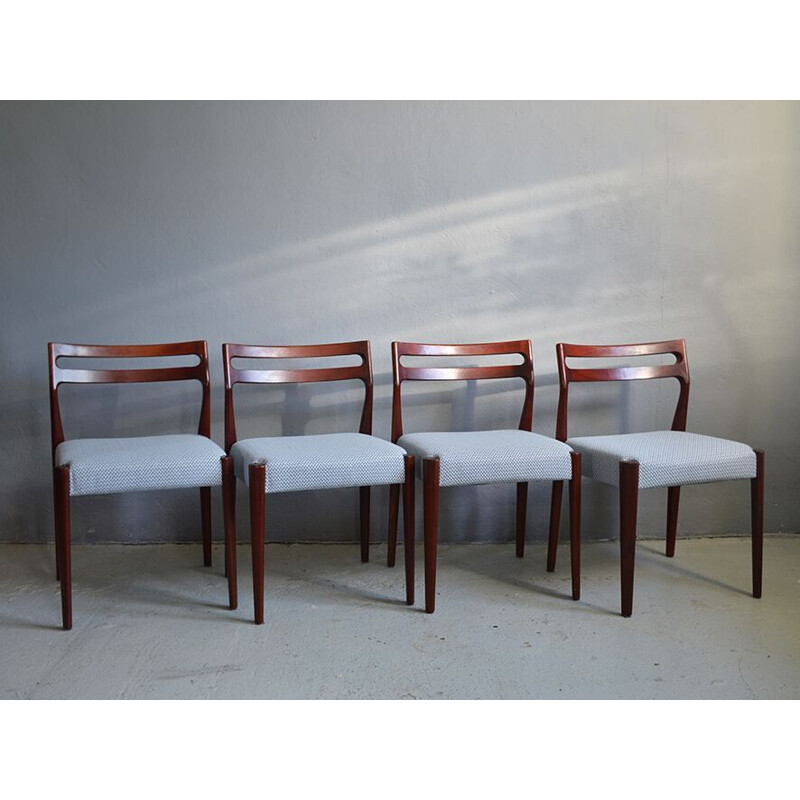 Ensemble de 4 chaises scandinaves de salle à manger en teck, 1970
