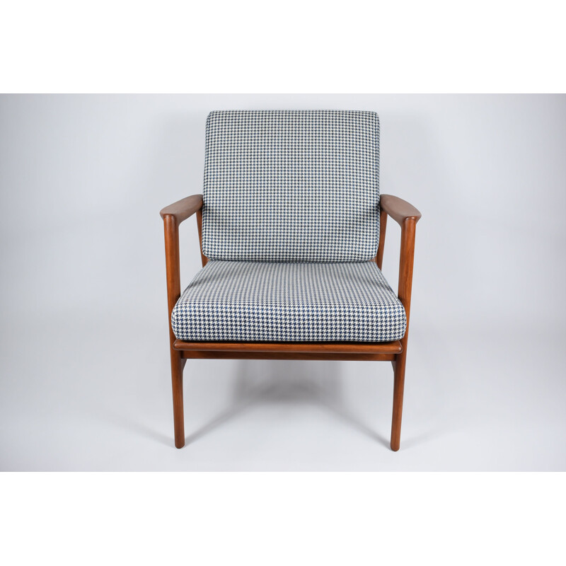 Vintage Scandinavian armchair type 300-139 pied de poule by Swarzedzka Furniture Factory, 1960s 