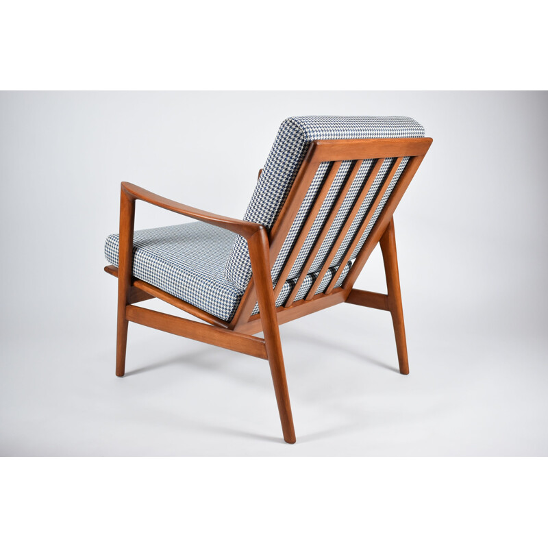 Vintage Scandinavian armchair type 300-139 pied de poule by Swarzedzka Furniture Factory, 1960s 