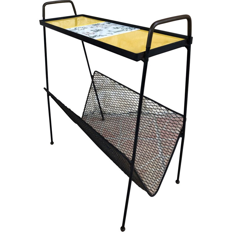 Table d'appoint vintage avec porte-revues en metal, 1960