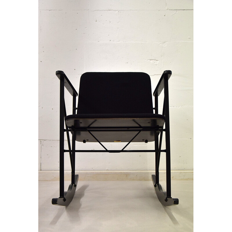 Rocking Chair Vintage de Yrjö Kukkapuro pour Avarte  Modern