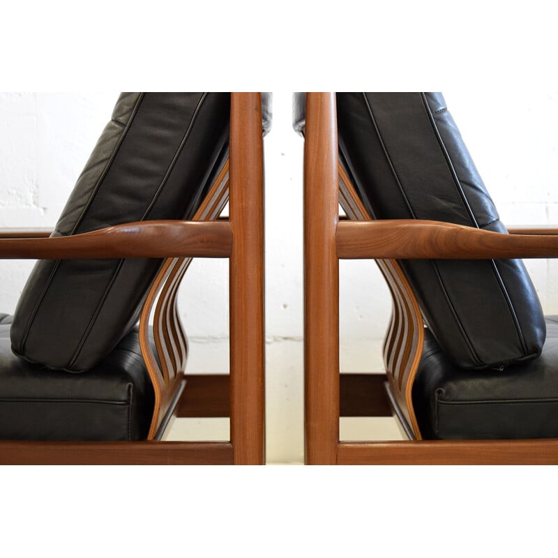 Moderne skandinavische Sessel aus schwarzem Leder