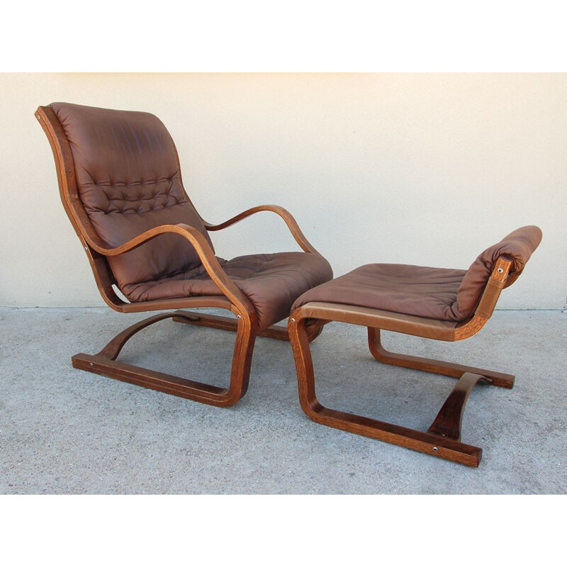 Mid century modern armchair with its ottoman, Esko PAJAMIES - 1960s