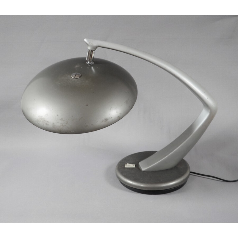 Lámpara de sobremesa giratoria vintage de hierro fundido y chapa para Fase, 1960