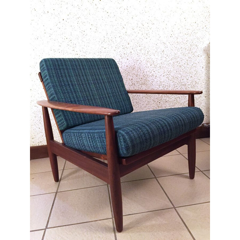 Set of 3 vintage Scandinavian teak armchairs, 1960