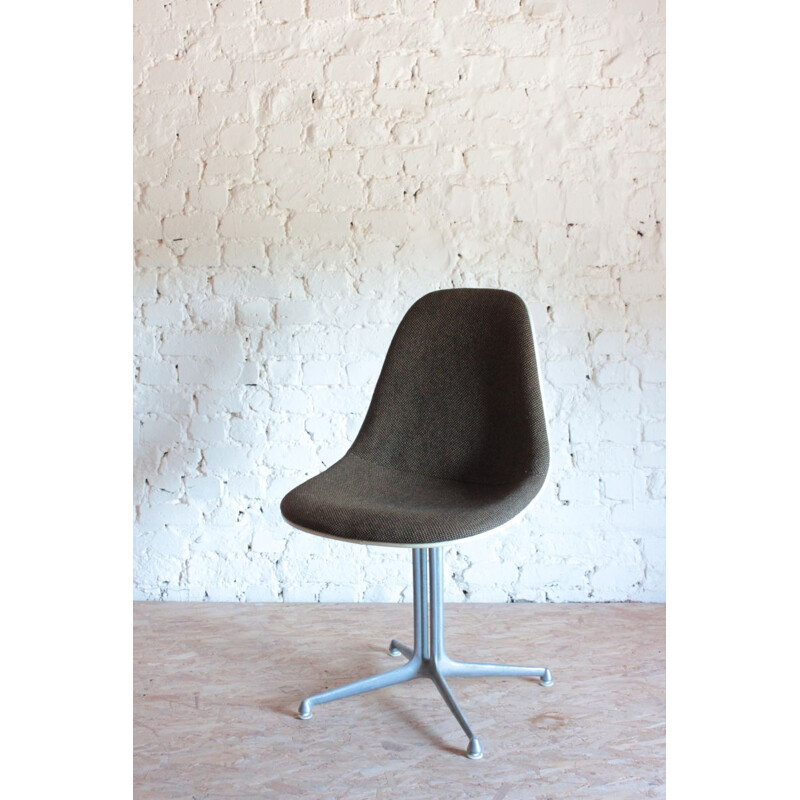 Chaise vintage par Charles et Ray Eames