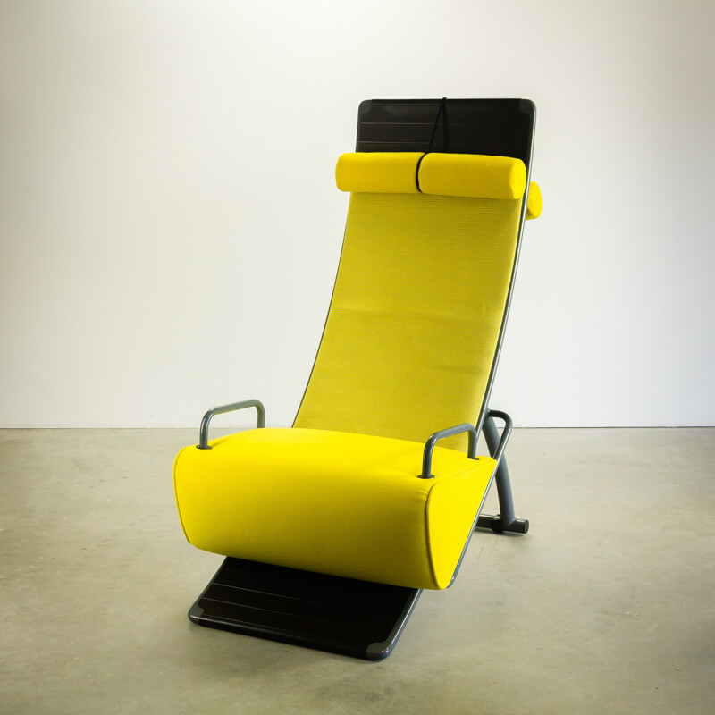 Artifort metal and yellow fabric lounge chair, Marcel WANDERS - 1980s