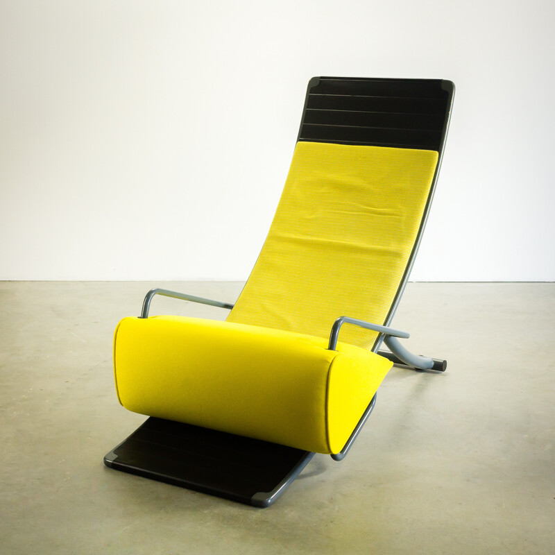 Artifort metal and yellow fabric lounge chair, Marcel WANDERS - 1980s