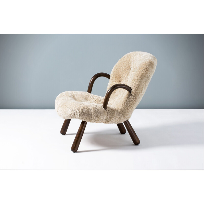 Vintage Philip Arctander sheepskin clam chair, 1944 