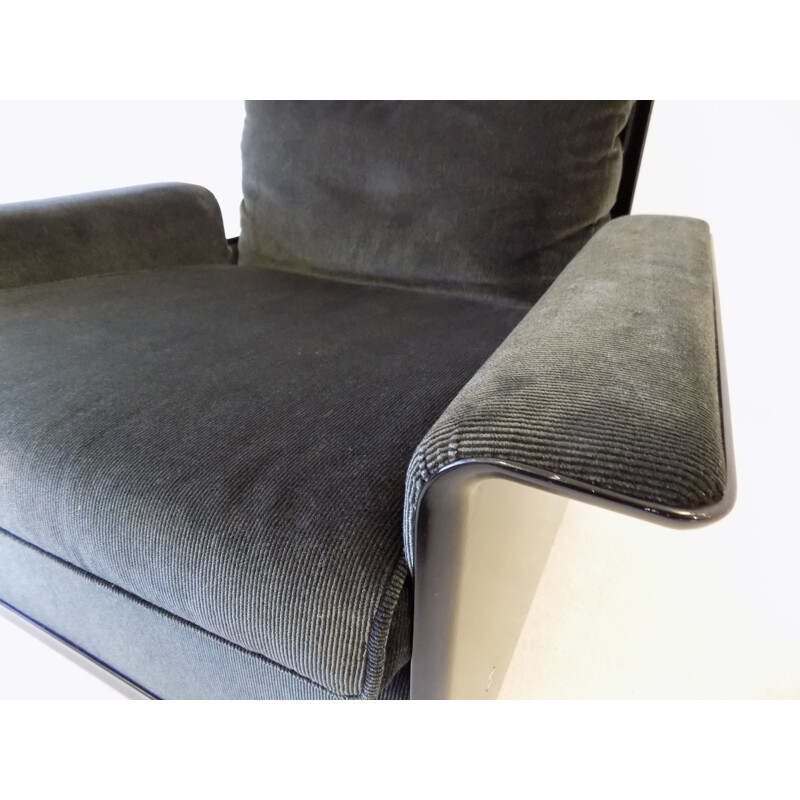 Fauteuil lounge vintage Vitsoe 620 gris-noir de Dieter Rams