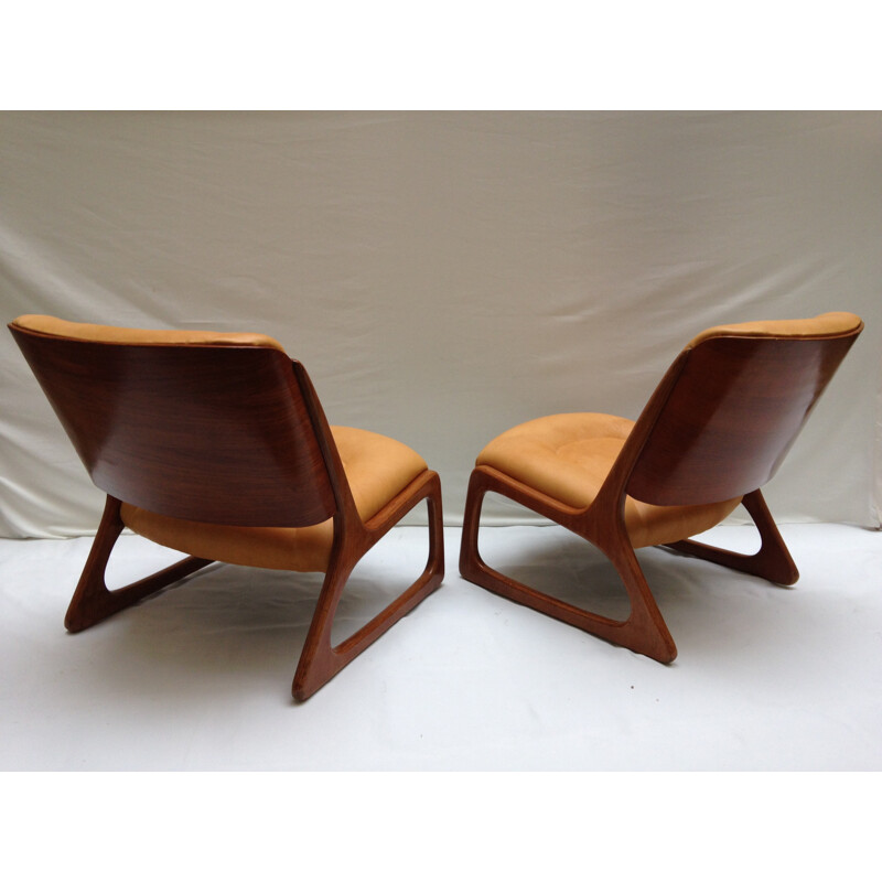 Pair of vintage leather armchairs - 1960s