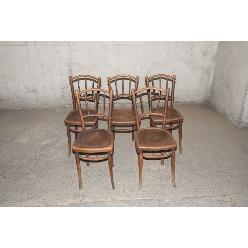 Suite de 5 chaises de bistrot vintage de style Art Nouveau