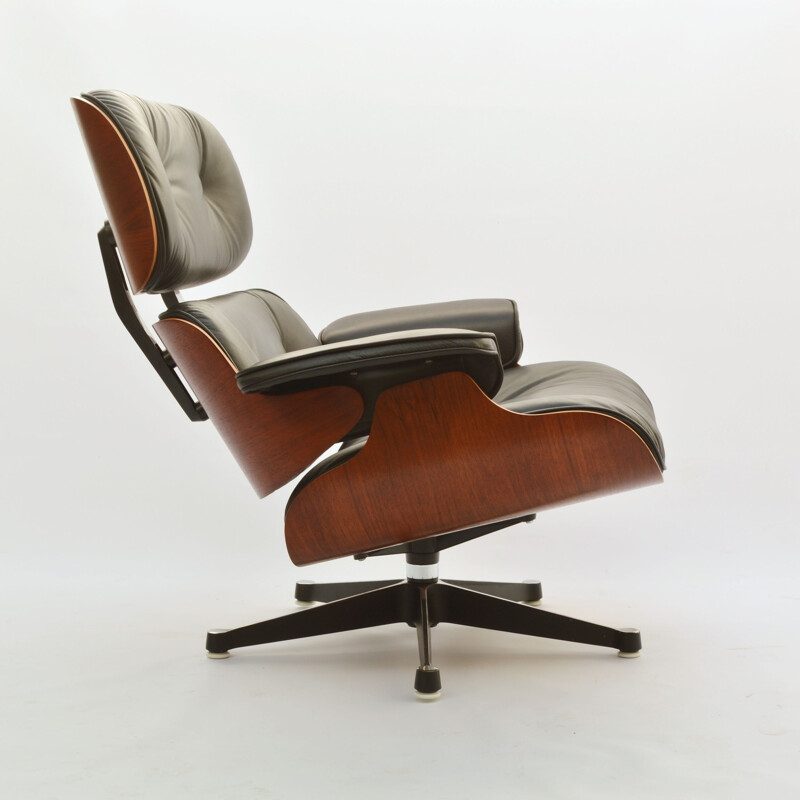 Vintage Eames Lounge Chair in Rosewood by Herman Miller, 1960s