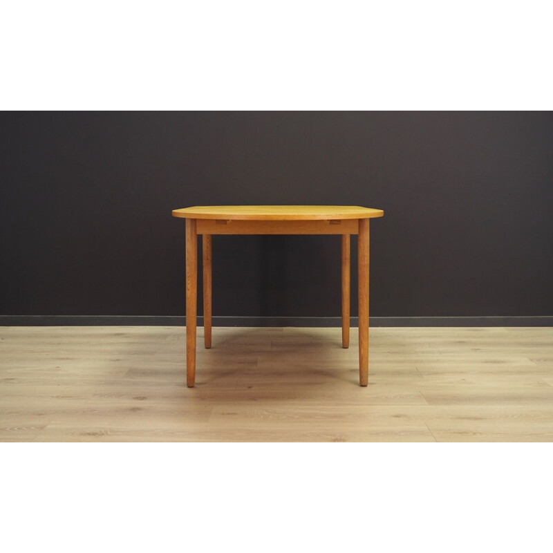 Vintage Danish extendable table in ashwood