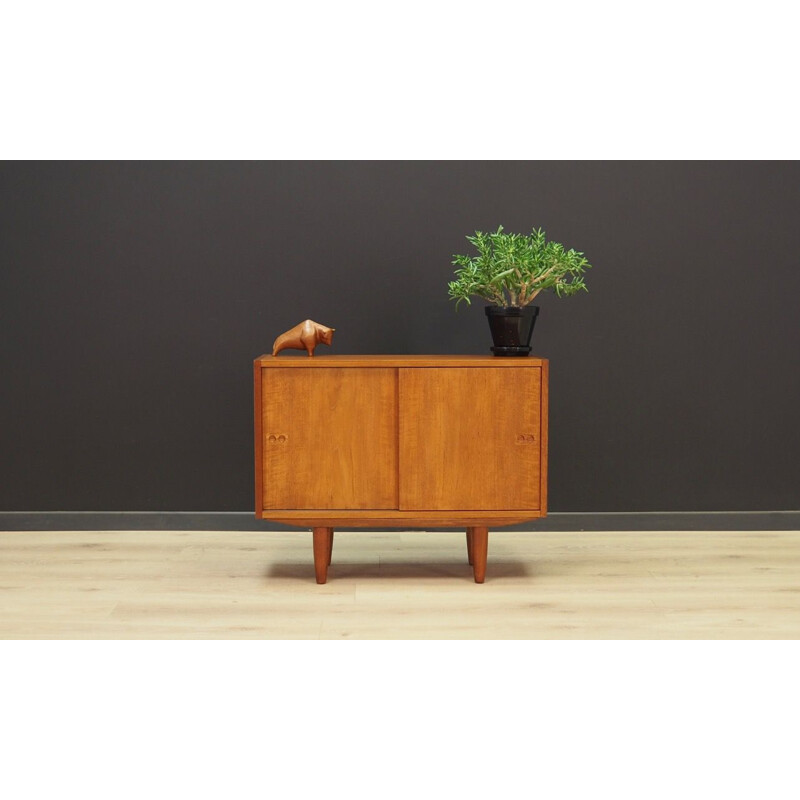 Vintage danish cabinet in teakwood by Ib Kofod-Larsen 1970