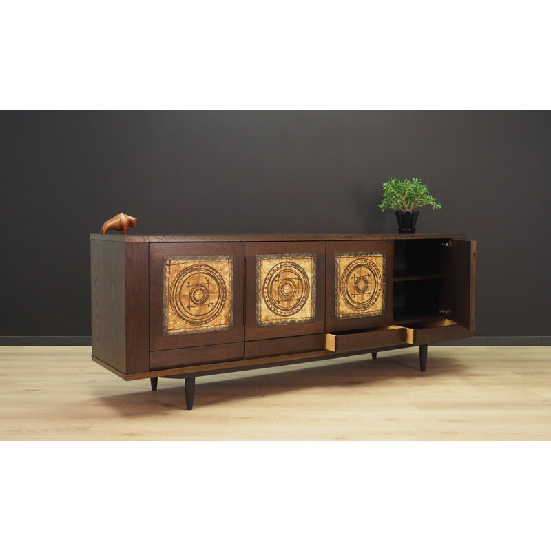 Vintage sideboard in walnut veener and ceramic, Danish design, 1960-1970