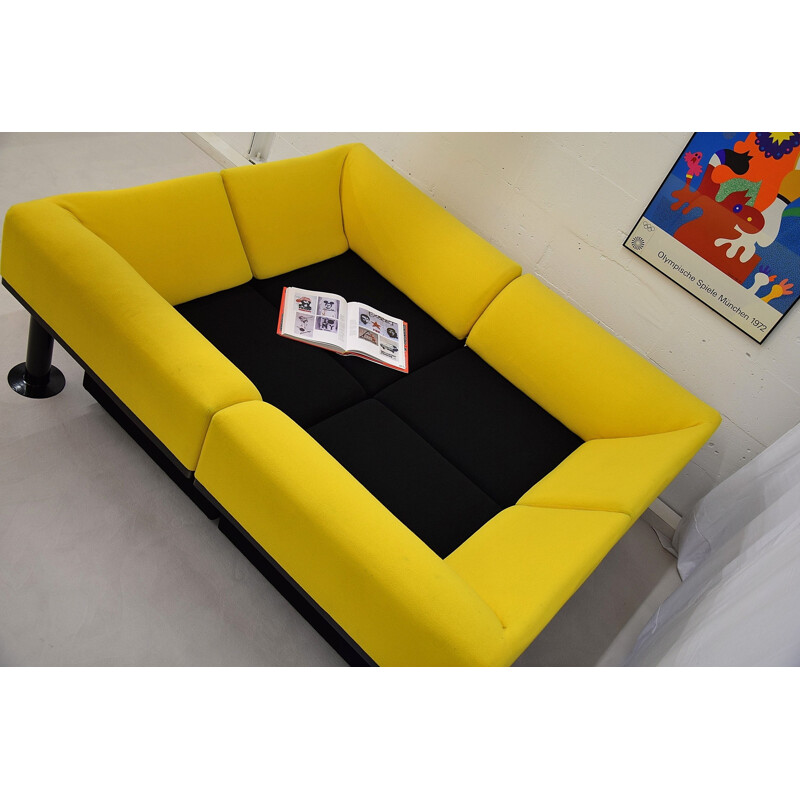 Vintage-Sofa von Artifort in Schwarz und Gelb