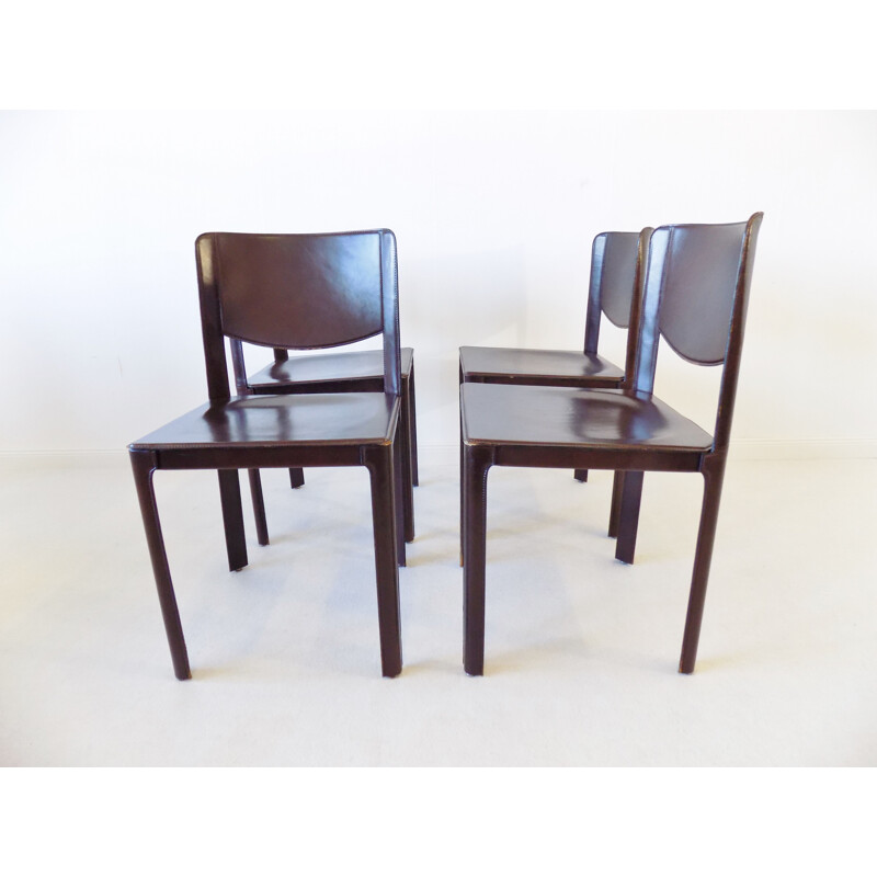 Ensemble de 4 chaises de salle à manger en cuir vintage par Tito Agnoli