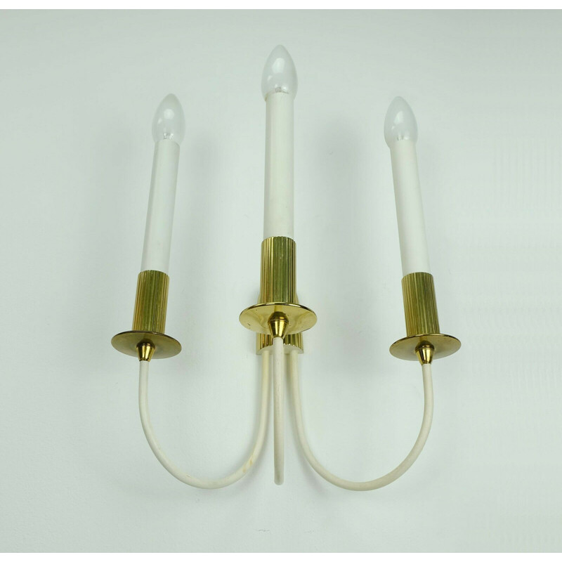 Vintage Sconce wall light in brass and white metal, vintage movie 1960