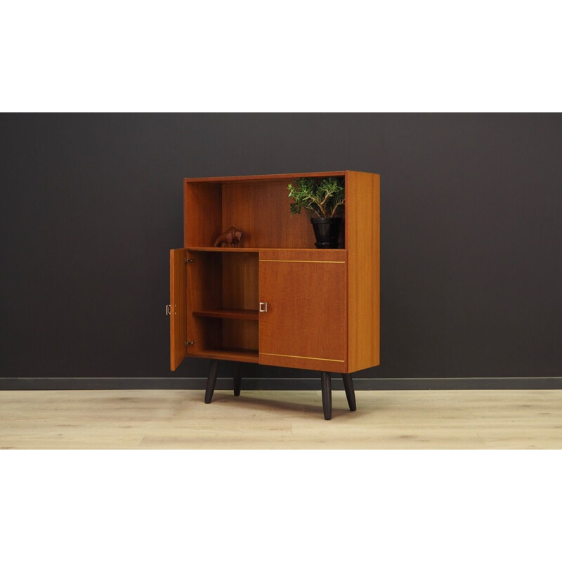 Danish vintage bookcase in teak