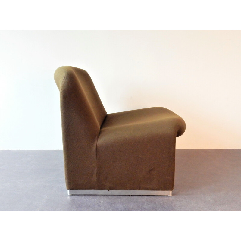 Vintage Alky chair by Giancarlo Piretti with coffee table for Castelli, Italy, 1970s