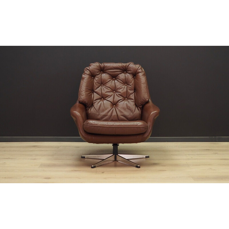 Danish vintage armchair in leather, 1960s