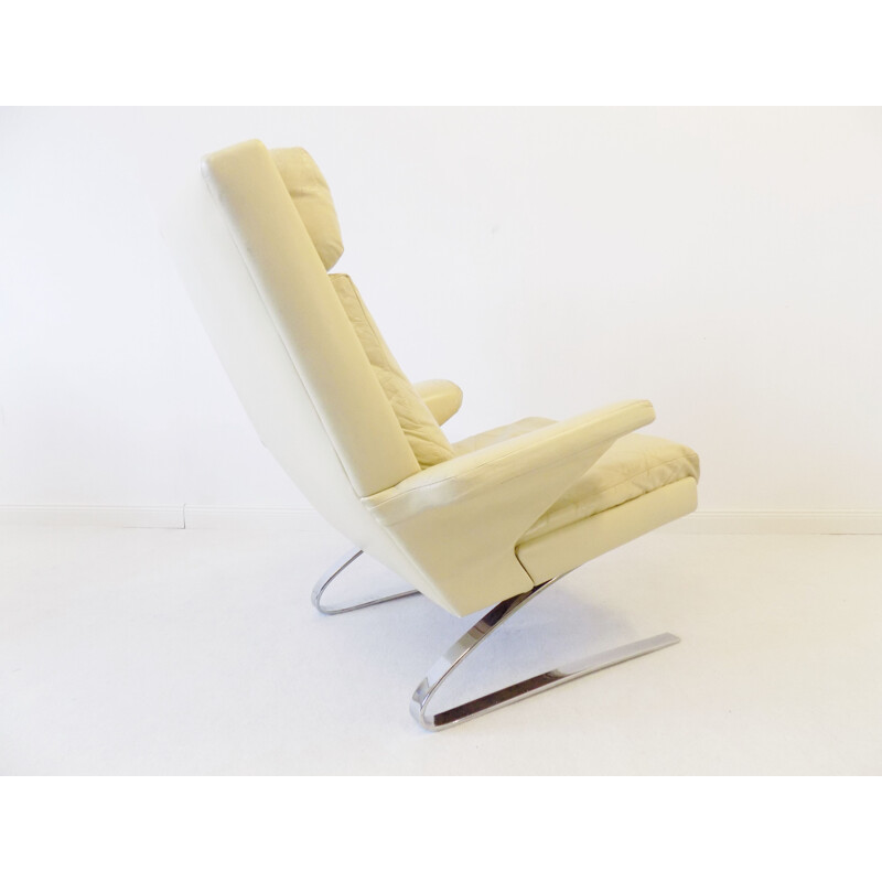 Vintage COR Swing creme leather loungechair by Reibhold Adolf