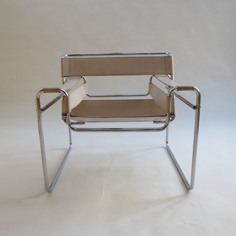 Vintage B3 Wassily chair in cream leather by Marcel Breuer For Gavina, Italy, 1960