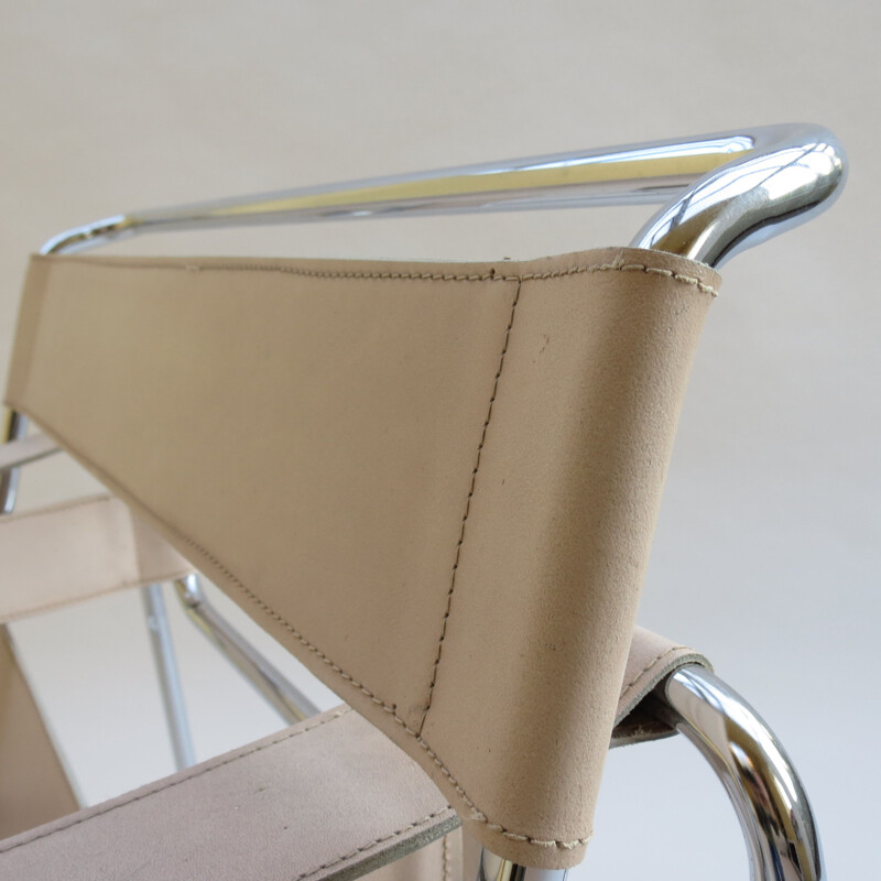 Chaise vintage Wassily B3 en cuir crème de Marcel Breuer pour Gavina, Italie, 1960