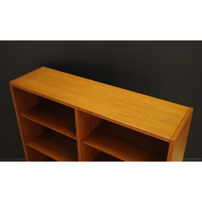 Vintage Hundevad bookcase in teak veneer 1970