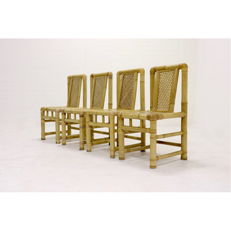 Ensemble de 4 chaises en bambou de style tropicaliste 1970