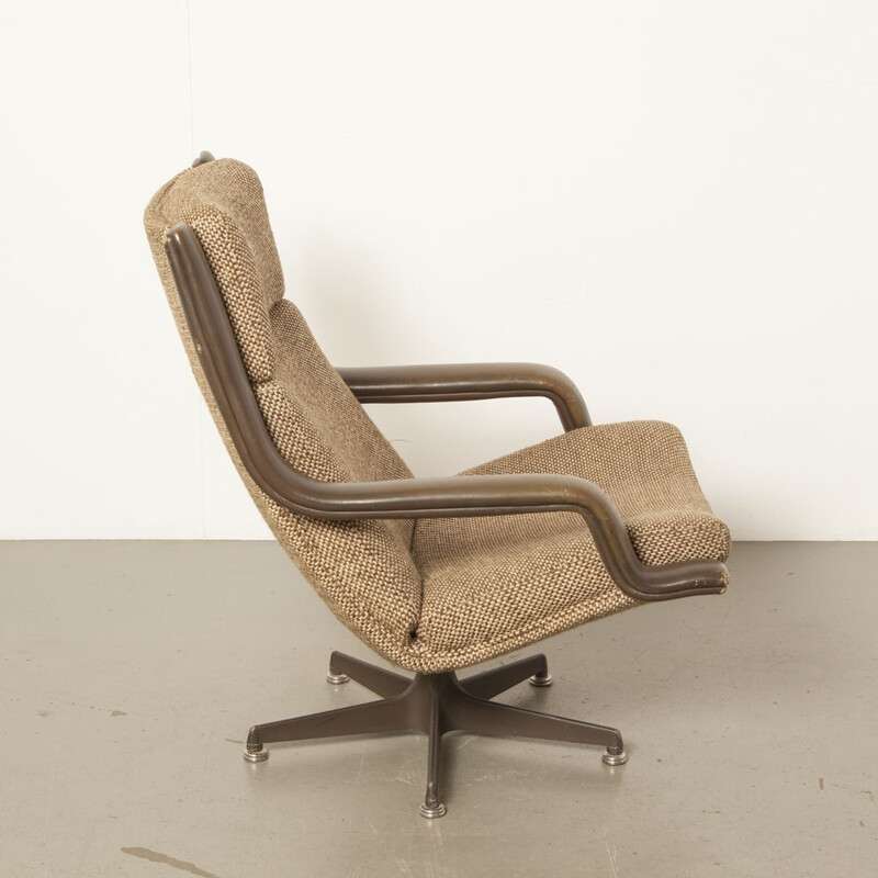 Vintage F140 lounge chair by Geoffrey Harcourt for Artifort in brown