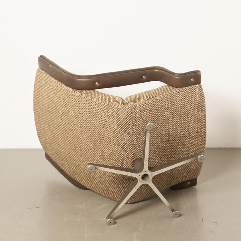 Vintage F140 lounge chair by Geoffrey Harcourt for Artifort in brown