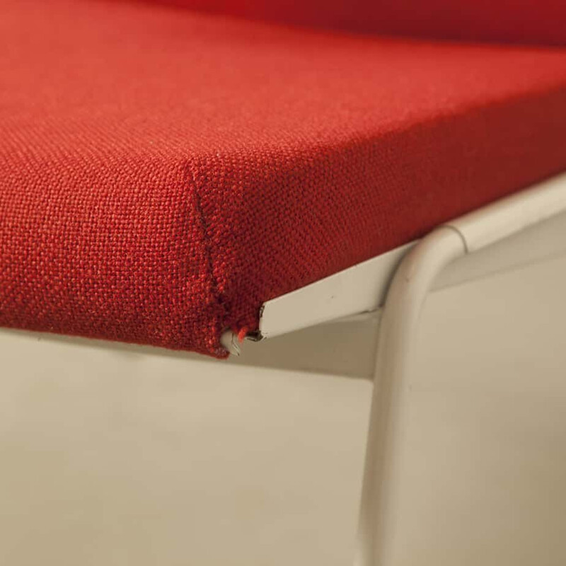 Chaise vintage Oase de Wim Rietveld pour Ahrend-De Cirkel en laine rouge