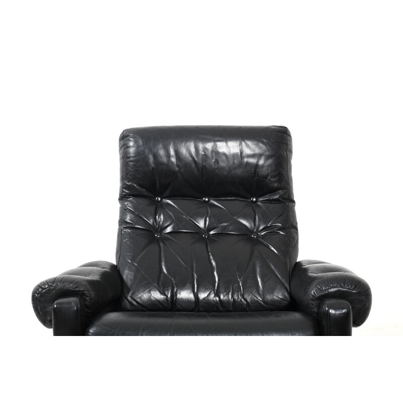 Pair of Scandinavian black Leather Lounge Chairs with Ottoman