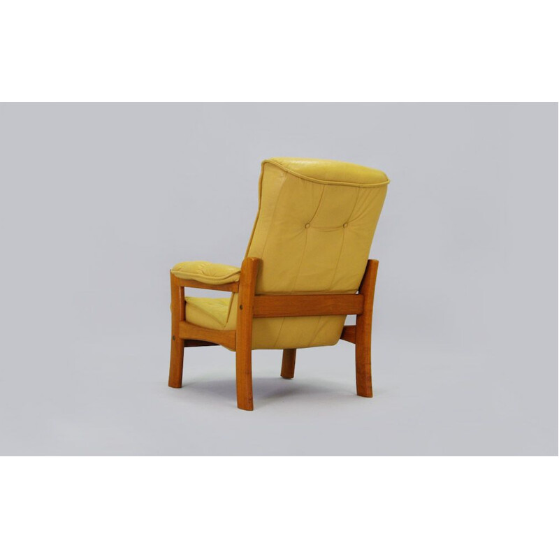 Vintage scandinavian armchair in brown leather and teak 1970