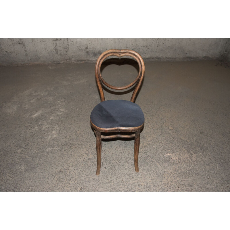 Vintage chair N 28 "heart" by Thonet 