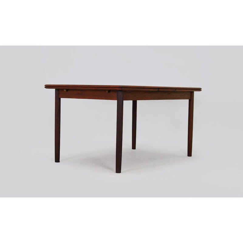 Scandinavian extendable vintage table in teak