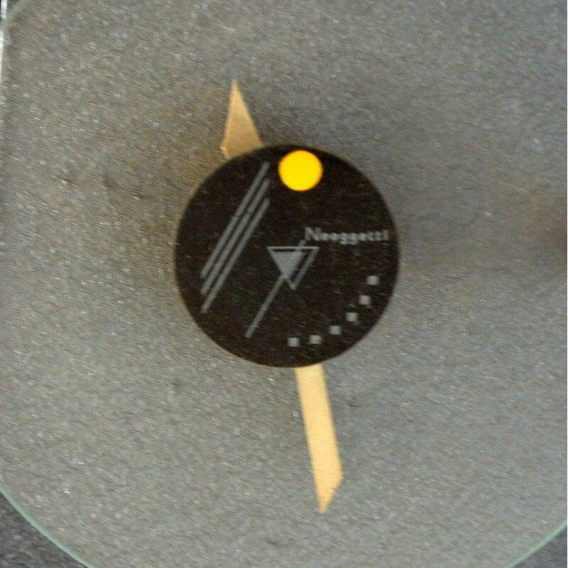 Horloge NEOGGETTI Design Italien 1980 