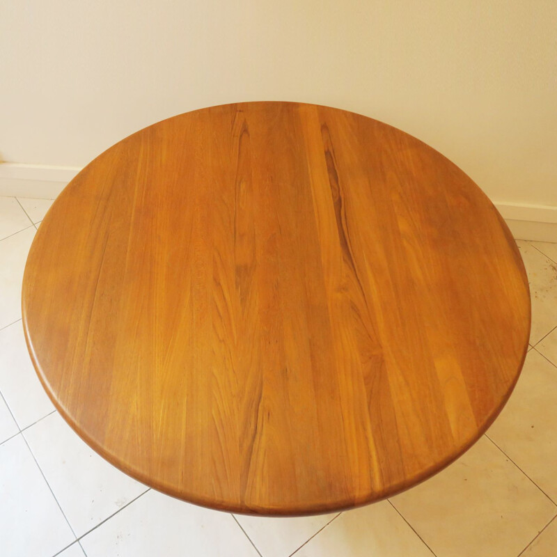 Vintage Scandinavian teak coffee table by Dyrlund Smith