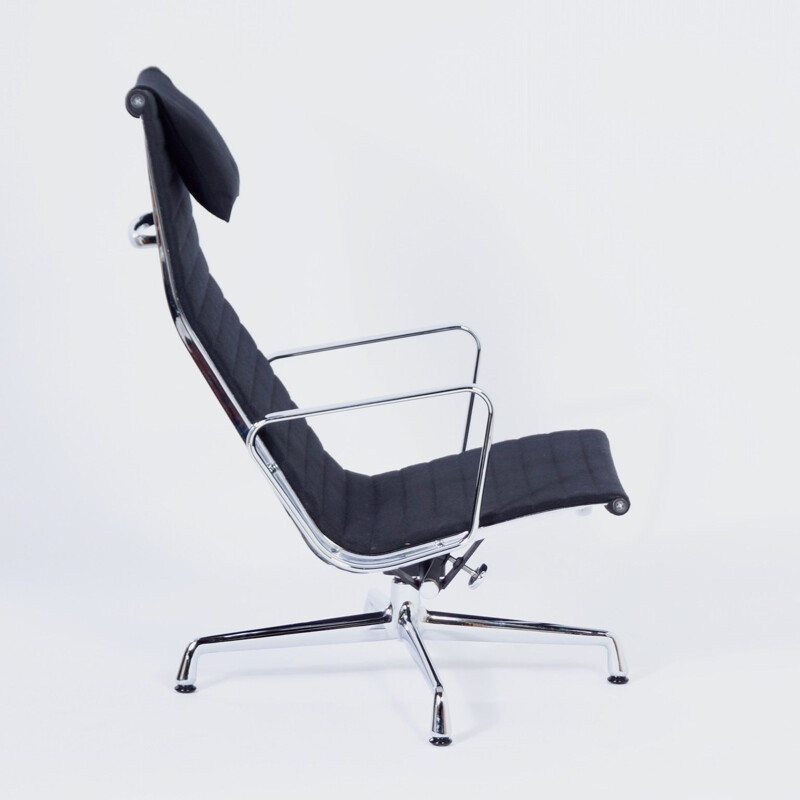 Vintage EA 124 Lounge Chair by Charles and Ray Eames for Vitra, Black Hopsack 2000