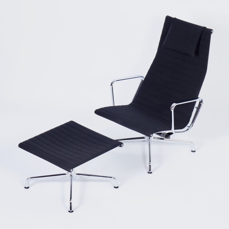 Vintage EA 124 Lounge Chair with ottoman by Charles and Ray Eames for Vitra, 2000