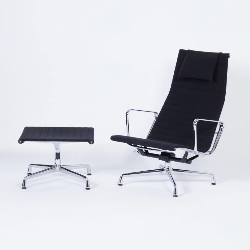 Vintage EA 124 Lounge Chair with ottoman by Charles and Ray Eames for Vitra, 2000