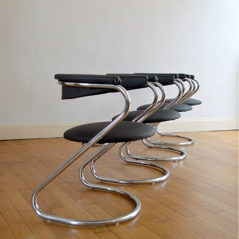 Suite of 4 vintage chairs, Italian Design, 1970 