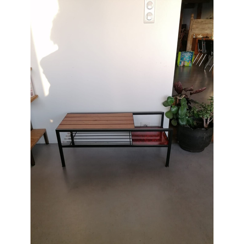 Table basse vintage en bois et formica rouge