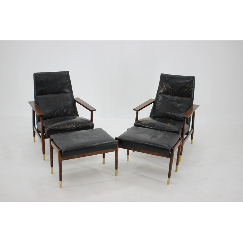 Pair of vintage leather armchairs with their ottoman, 1960