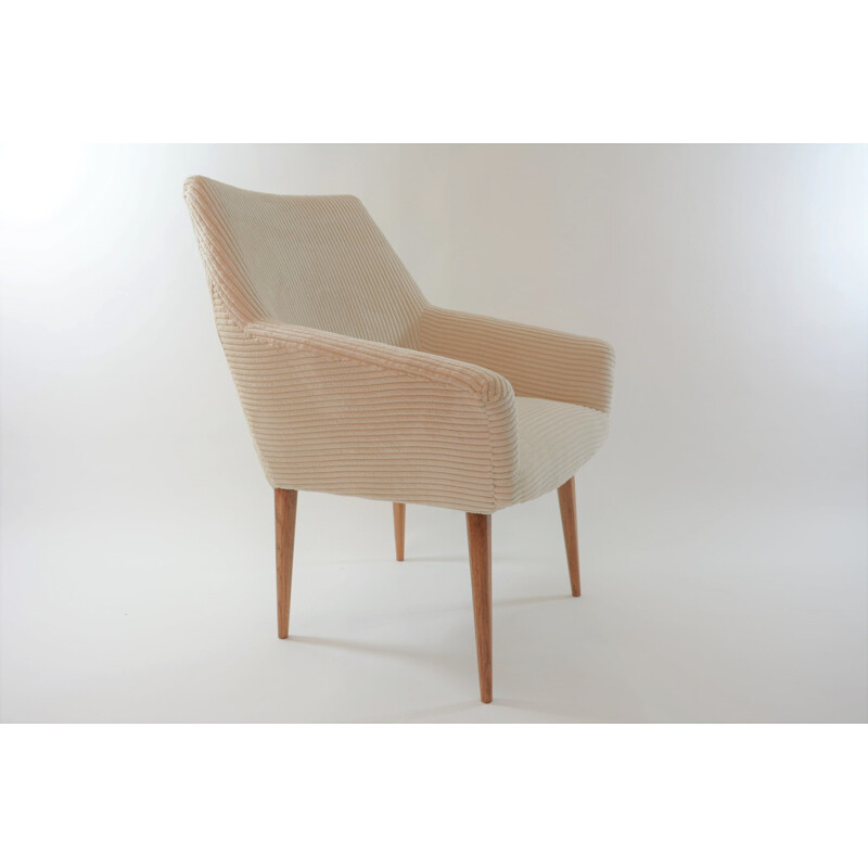 Vintage armchair Coquille in ivory color