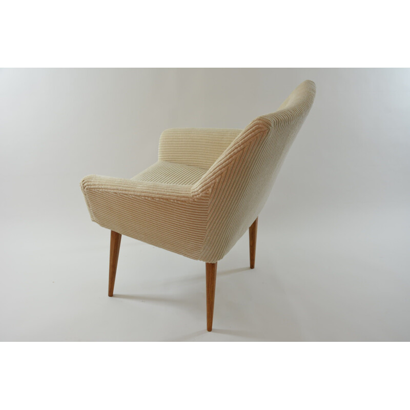 Vintage armchair Coquille in ivory color