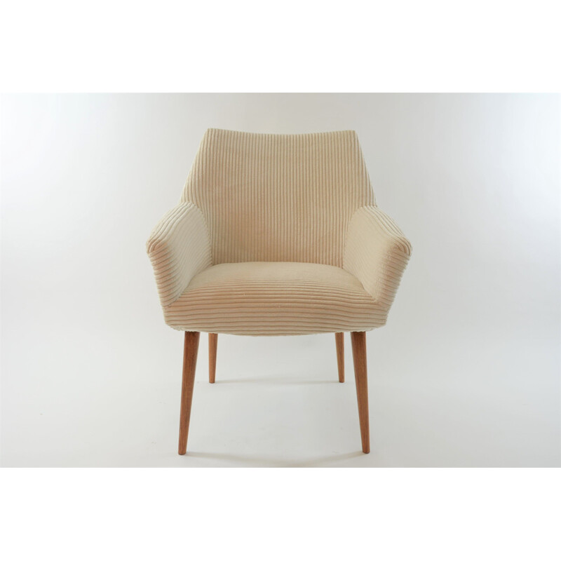 Vintage armchair Coquille in ivory color